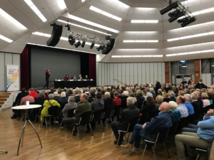 Read more about the article Ausbau oder Neubau? Podiumsdiskussion in der Burg Seevetal.